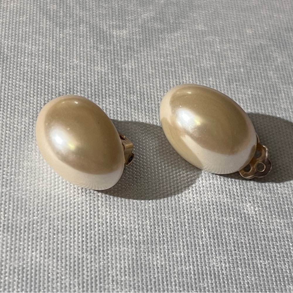 dome earrings clip ons pearly off white mid century minimalist simple elegance